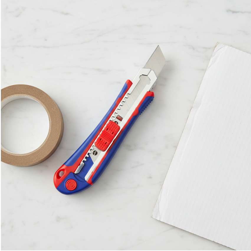 Workpro 18mm Snap-Off Utility Knife with Auto Load Mechanism - Image 5
